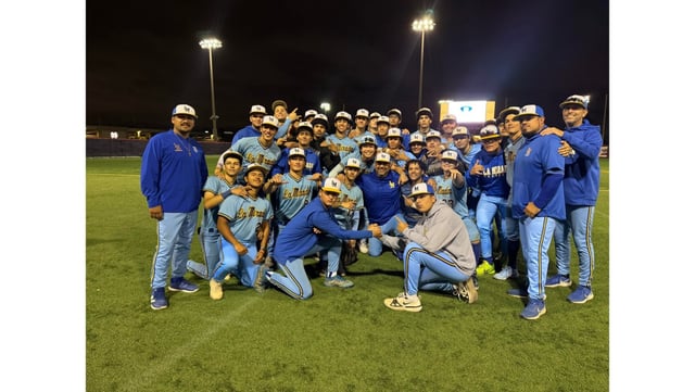 La Mirada’s baseball team pictured after a 10-2 win over Mater Dei in the semifinals of the Boras Classic on Thursday, March 27, 2025. (Photo by Gabriel Duarte)