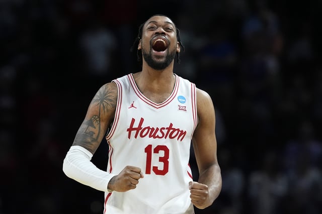 Veteran big man J&#39;Wan Roberts and the Houston Cougars are seeking a trip to the Elite 8 when they meet Purdue on Friday night in the Midwest Region semifinals.