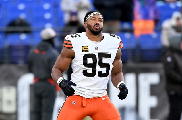 Myles Garrett #95 of the Cleveland Browns warms up before the game against the Baltimore Ravens at M&amp;T Bank Stadium on January 04, 2025 in Baltimore, Maryland.