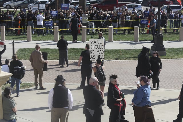 Christians counter-protest at a rally held outside the Kansas Statehouse by the Satanic Grotto from the Kansas City area, Friday, March 28, 2025, in Topeka, Kansas. (AP Photo/John Hanna)(AP Photo/John Hanna)