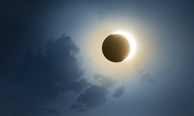 Tout ce qu’il faut savoir pour observer l’éclipse solaire prévue ce samedi 29 mars à la mi-journée