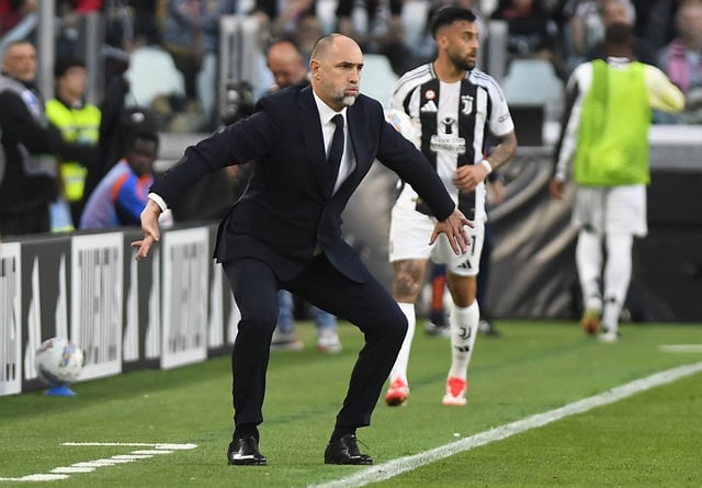 Soccer Football - Serie A - Juventus v Genoa - Allianz Stadium, Turin, Italy - March 29, 2025 Juventus coach Igor Tudor reacts