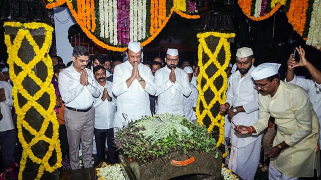 Pune, Mar 29 (ANI): Maharashtra Deputy Chief Minister Ajit Pawar pays his respects to Chhatrapati Sambhaji Maharaj on his death anniversary, at Vadu Budruk in Pune on Saturday. (ANI Photo) (ANI Pic Service)