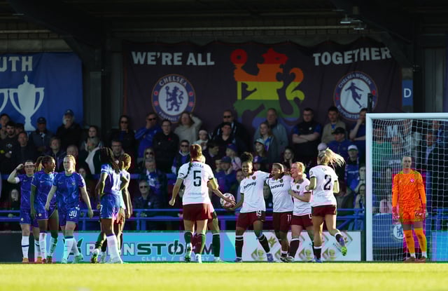 Soccer Football - Women's Super League - Chelsea v West Ham United - Kingsmeadow, London, Britain - March 30, 2025 West Ham United's Shekiera Martinez celebrates scoring their second goal with teammates Action Images via Reuters/Matthew Childs
