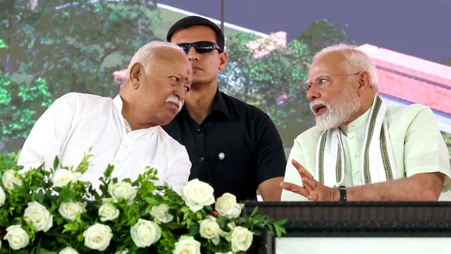 Prime Minister Narendra Modi in a conversation with Rashtriya Swayamsevak Sangh (RSS) Chief Mohan Bhagwat during the foundation stone laying for Madhav Netralaya Premium Centre, in Nagpur on Sunday. 