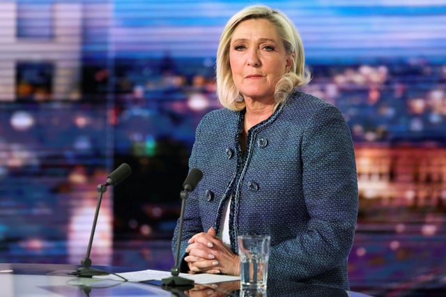Marine Le Pen sur le plateau de TF1 le lundi 31 mars