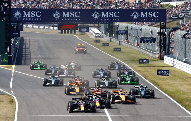 Formula One F1 - Japanese Grand Prix - Suzuka Circuit, Suzuka, Japan - April 7, 2024 Red Bull's Max Verstappen, Sergio Perez, McLaren's Lando Norris and drivers are seen on the first corner after the restart of race REUTERS/Issei Kato