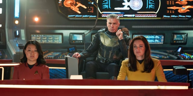 Anson Mount, Rong Fu, Rebecca Romijn in Strange New Worlds Season 3, Episode 1