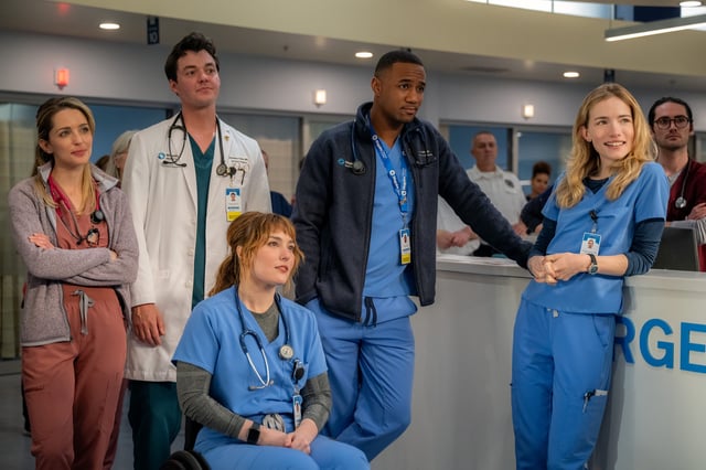 Jessica Rothe as Cass Himmelstein, Jack Bannon as Dr. Tom Cole, Jessy Yates as Harper, Jessie T. Usher as Sam Elijah, and Willa Fitzgerald as Danny in Episode 101 of Pulse
