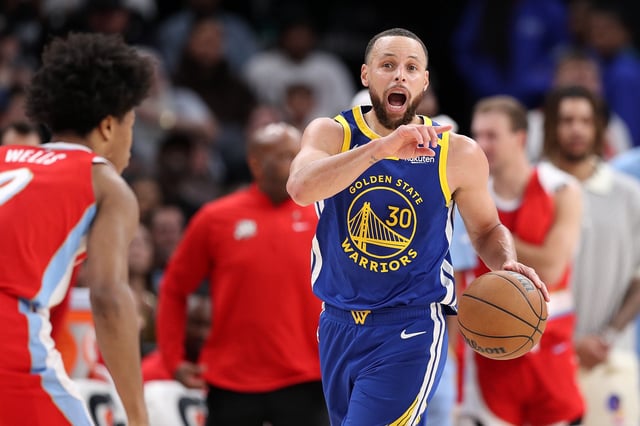 Steph Curry and the Warriors are slight road underdogs vs. the Lakers in LA on Thursday night.