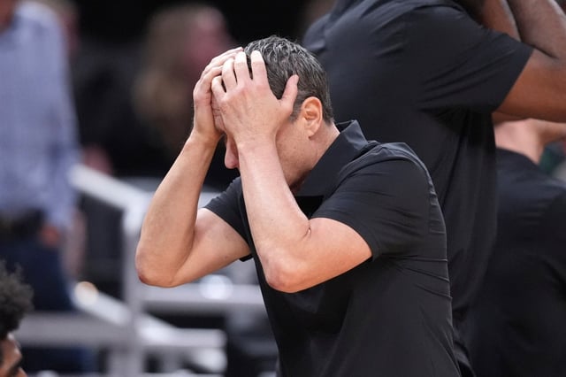 USC head coach Eric Musselman, shown reacting to an official’s call during a Big Ten Tournament second-round loss to Purdue last month, saw his first season come to a close with their 60-59 loss to Villanova in the College Basketball Crown on Thursday night in Las Vegas. (AP Photo/Michael Conroy)