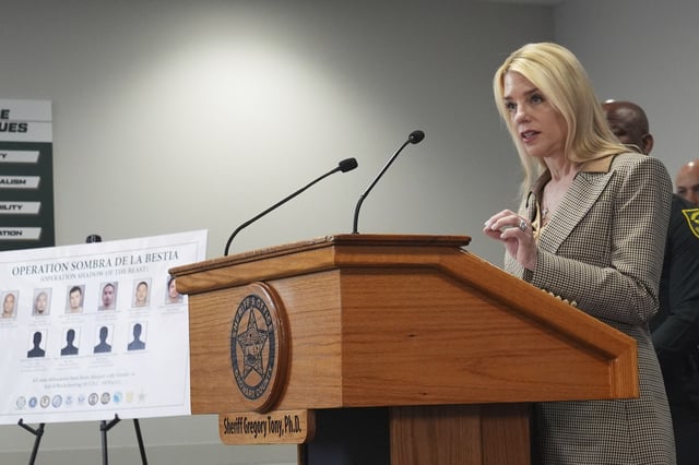 U.S. Attorney General Pam Bondi announces the arrest of gang members involved in four homicides, Friday, April 4, 2025, in Fort Lauderdale, Fla. (AP Photo/Marta Lavandier)