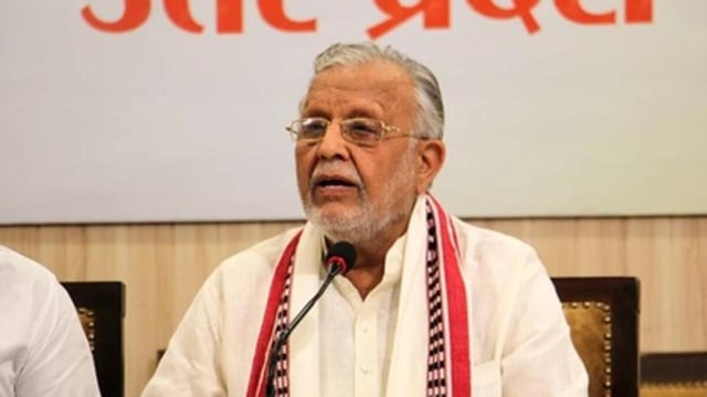Uttar Pradesh minister for finance Suresh Khanna said the state government’s collections from excise -- the second highest tax revenue earner -- were ₹52,574.52 crore (90.2% of the target). (FILE PHOTO)