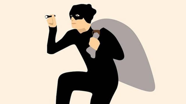 Box with jewellery worth ₹17 lakh stolen from Chennai-Mumbai flight