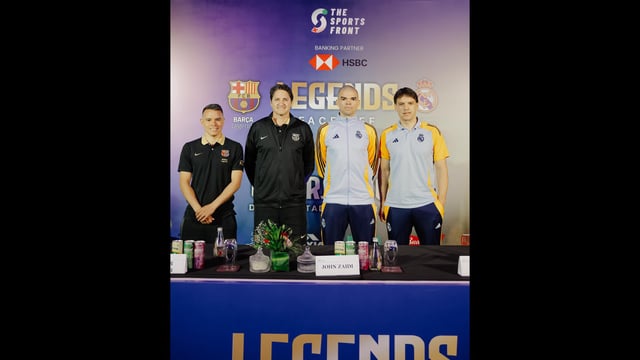 (From left) Former Barcelona stalwarts Javier Saviola and Edmilson with ex-Real Madrid greats Pepe and Fernando Morientes at a media conference in Mumbai on Saturday, ahead of a legends match in Navi Mumbai to recall their El Clasico rivalry. (HT Photo)
