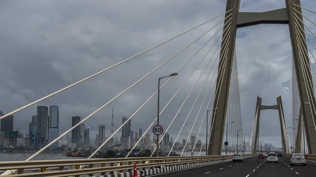 A Worli-Sewree Connector. 4.5 Km, 4-line elevated corridor is under construction to directly connect Atul Setu to Bandra-Worli Sea Link and the Mumbai Coastal Road Project.