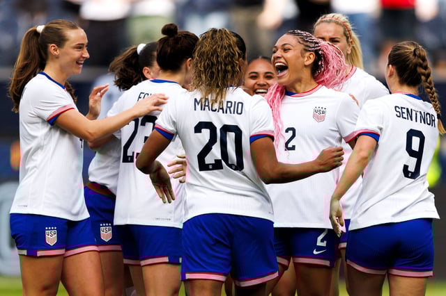 Trinity Rodman celebrates her goal with her teammates during the USA's 2-1 win against Brazil.