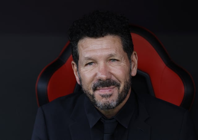 Soccer Football - LaLiga - Sevilla v Atletico Madrid - Ramon Sanchez Pizjuan, Seville, Spain - April 6, 2025 Atletico Madrid coach Diego Simeone before the match REUTERS/Marcelo Del Pozo