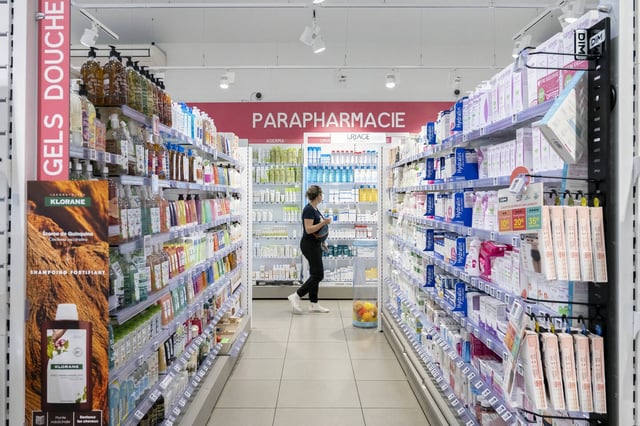 15 % des sondés indiquent espacer davantage leurs shampooings (contre 12 % en 2023) pour des raisons financières.