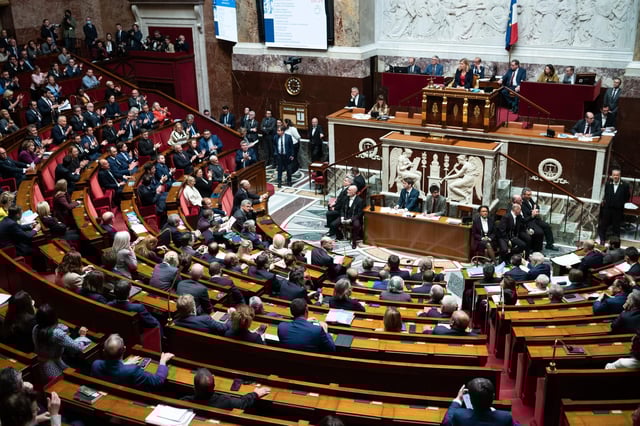L’hémicycle de l’Assemblée nationale, le 1er avril dernier. Le Parlement a définitivement adopté lundi 7 avril 2025 le changement de mode de scrutin dans les communes de moins de 1 000 habitants.