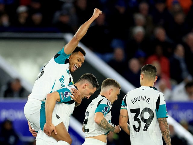 Soccer Football - Premier League - Leicester City v Newcastle United - King Power Stadium, Leicester, Britain - April 7, 2025  Newcastle United's Jacob Murphy celebrates scoring their second goal with Newcastle United's Fabian Schar, Newcastle United's Bruno Guimaraes and Newcastle United's Kieran Trippier Action Images via Reuters/Andrew Boyers EDITORIAL USE ONLY. NO USE WITH UNAUTHORIZED AUDIO, VIDEO, DATA, FIXTURE LISTS, CLUB/LEAGUE LOGOS OR 'LIVE' SERVICES. ONLINE IN-MATCH USE LIMITED TO 120 IMAGES, NO VIDEO EMULATION. NO USE IN BETTING, GAMES OR SINGLE CLUB/LEAGUE/PLAYER PUBLICATIONS. PLEASE CONTACT YOUR ACCOUNT REPRESENTATIVE FOR FURTHER DETAILS..     TPX IMAGES OF THE DAY