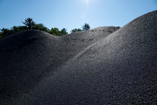 A pile of processed anthracite coal at Superior Coal Prep Plant, Hegins, Pennsylvania, U.S., July 14, 2020. Picture taken July 14, 2020.  REUTERS/Dane Rhys/File photo