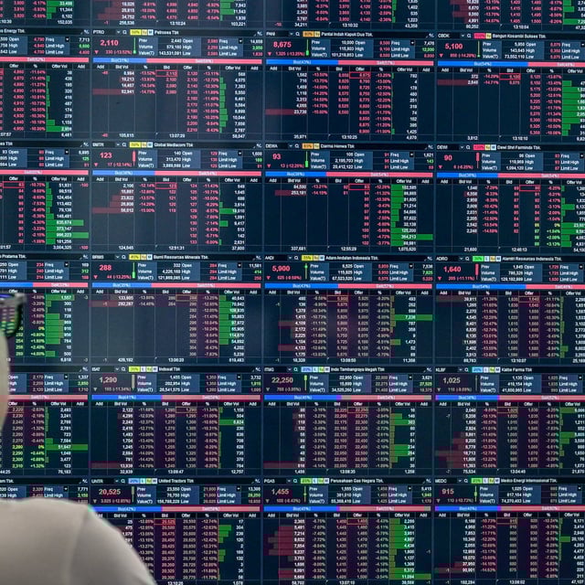 A stock trader monitors the Jakarta Composite Index (JCI) in South Tangerang, Banten, on April 8, 2025.