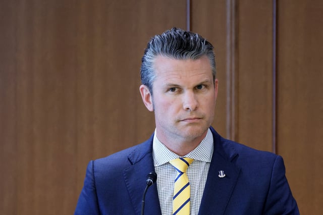 Pete Hegseth, secrétaire à la Défense des États-Unis,au ministère de la Défense à Tokyo, Japon, le dimanche 30 mars 2025.