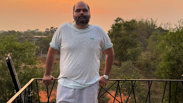 The controversy surrounding Kunal Kamra began when the comedian made a few comments about Maharashtra’s Deputy Chief Minister Eknath Shinde during one of his stand-up shows in Mumbai.