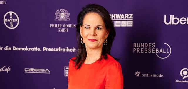 Annalena Baerbock beim Fototermin anlässlich des Bundespresseballs