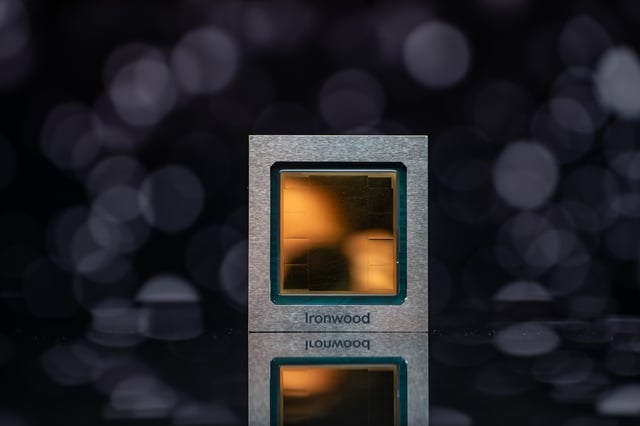 Google Ironwood TPU