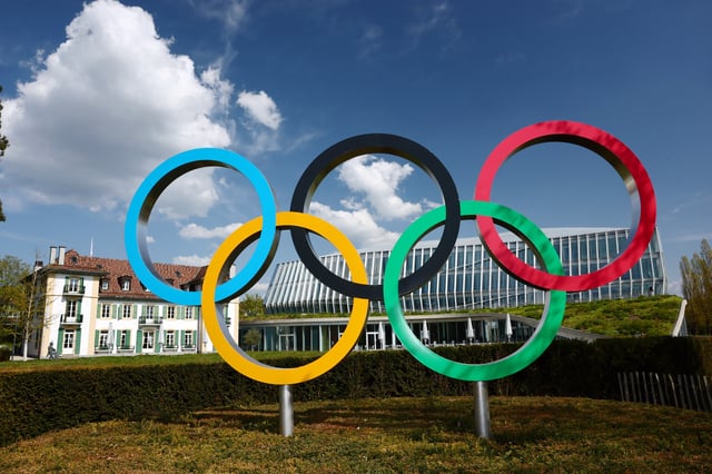 Olympics - IOC Executive Board Meeting - Photo Opp - Olympic House, Lausanne, Switzerland - April 9, 2025 General view of the Olympic Rings outside the Olympic House REUTERS/Denis Balibouse