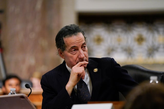 U.S. Representative Jamie Raskin (D-MD) attends a hearing organized by Democrats in the House of Representatives and Senate about the Trump administration's treatment of the Justice Department and law firms who act in cases disliked by the Republican president, on Capitol Hill in Washington, D.C., U.S., April 7, 2025. REUTERS/Elizabeth Frantz