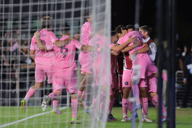 Apr 9, 2025; Ft. Lauderdale, Florida, USA; Inter Miami CF forward Lionel Messi (10) celebrates with teammates after scoring against the Los Angeles FC during the second half at Chase Stadium. Mandatory Credit: Sam Navarro-Imagn Images