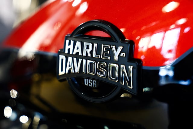 The logo of American motorcycle manufacturer Harley-Davidson is seen at an Harley-Davidson dealership in Paris, France, April 8, 2025. REUTERS/Gonzalo Fuentes/File Photo
