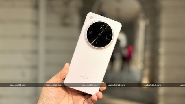 Oppo Find X8 Ultra price starts at CNY 6,499 (roughly Rs. 76,300) for the base variant