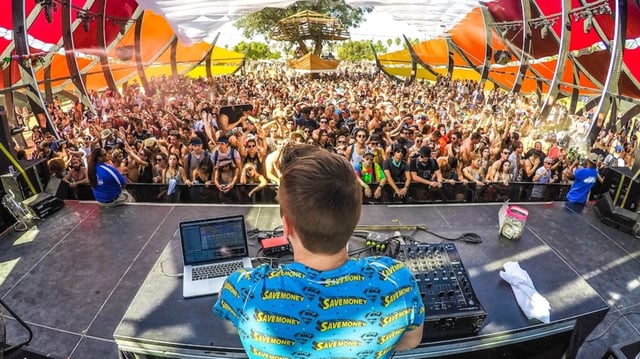 With a lineup full of global sensations, rising stars, and icons, the opening weekend is expected to attract tens of thousands of fans to the desert, with millions more watching live.
