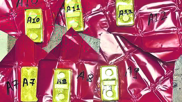 71-year-old disabled man smuggles gold worth ₹6.30 cr in his shoes