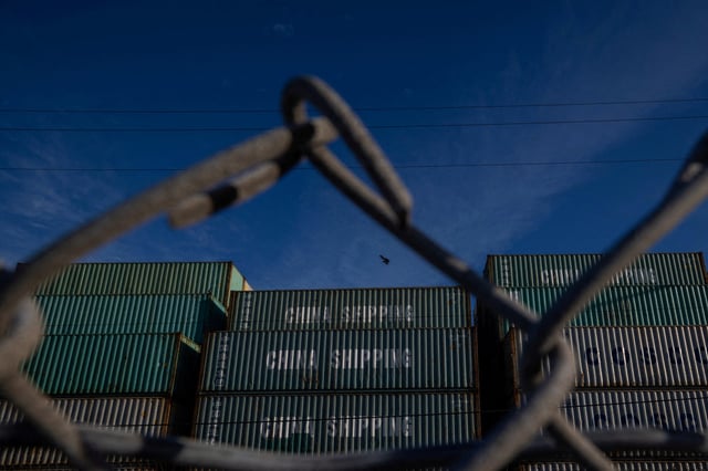 China Shipping containers are seen at the port of Oakland, as trade tensions escalate over U.S. tariffs with China, in Oakland, California, U.S., April 10, 2025. REUTERS/Carlos Barria/File Photo