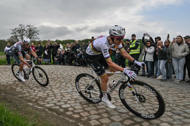 Pogacar et van der Poel s’envolent.
