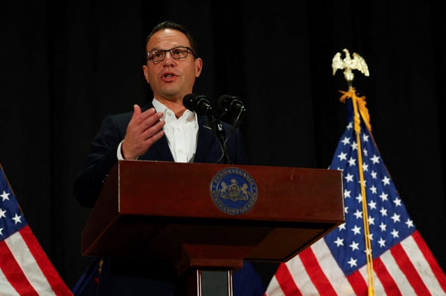 Pennsylvania Governor Josh Shapiro speaks at Pennsylvania Department of State’s press briefing, after polls close, on the day of the 2024 U.S. presidential election, in Harrisburg, Pennsylvania, U.S., November 5, 2024. REUTERS/Rachel Wisniewski/File Photo