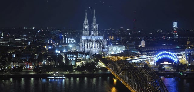 Der Kölner Dom bei Nacht