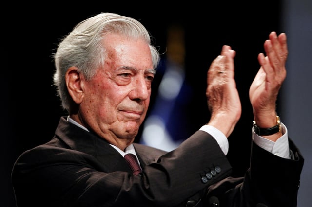 Mario Vargas Llosa, winner of the 2010 Nobel Prize for Literature, applauds during the opening ceremony of the international seminar "Latin America: Opportunities and Challenges" in Lima, March 20, 2012. REUTERS/Enrique Castro-Mendivil/File Photo
