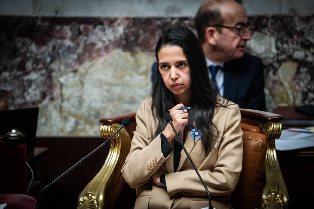 Naïma Moutchou, présidant une séance de l'Assemblée Nationale en novembre 2024.
