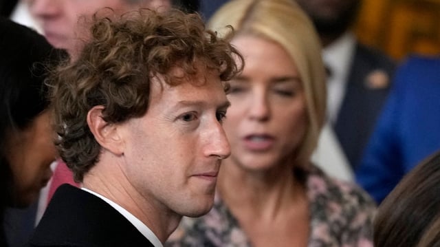 Mark Zuckerberg with Pam Bondi, Trump’s attorney-general. He has been lobbying the Trump administration about the antitrust case