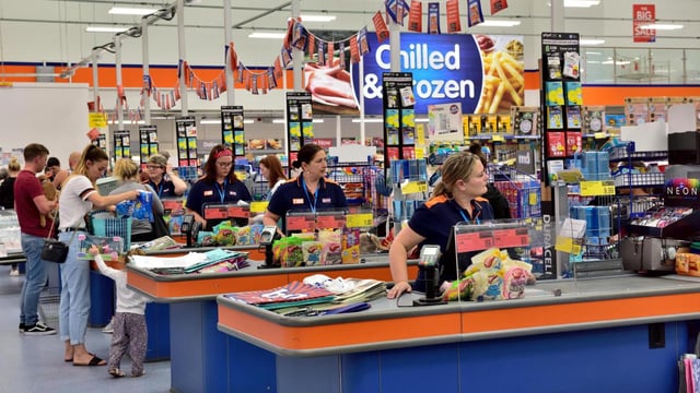 Total group revenues at the discounter B&M rose 3.7 per cent to £5.6 billion in the 12 months to the end of March,