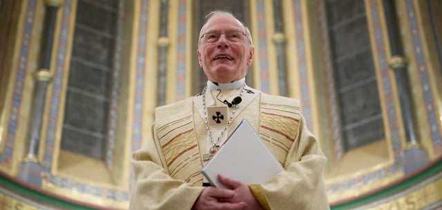 Der frühere Hamburger Erzbischof Werner Thissen – hier zu sehen beim Pontifikalamt anlässlich seines 75. Geburtstages – ist mit 86 Jahren gestorben.