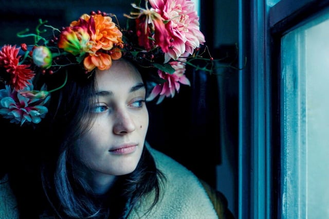 <figcaption>L'actrice ukrainienne Albina Korzh ressuscite Oxana Chatchko.</figcaption>
