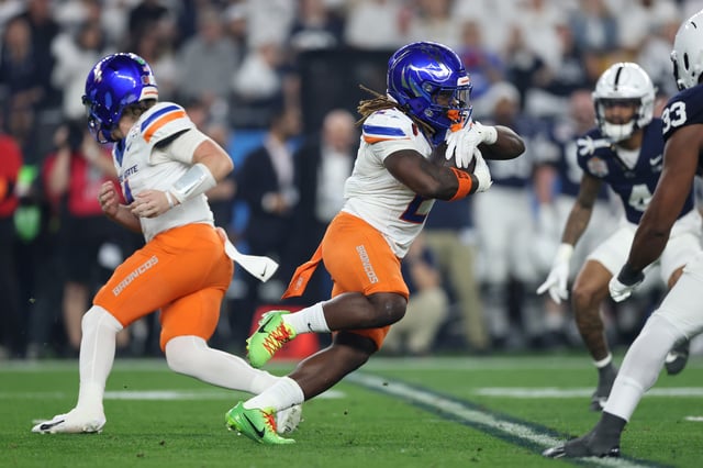 Ashton Jeanty #2 of the Boise State Broncos runs the ball during the second quarter against the Penn State Nittany Lions in the 2024 Vrbo Fiesta Bowl at State Farm Stadium on December 31, 2024 in Glendale, Arizona.