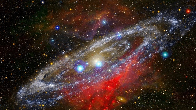 The Universe May Be Rotating Once Every 500 Billion Years, And It Could Explain The Hubble Tension
